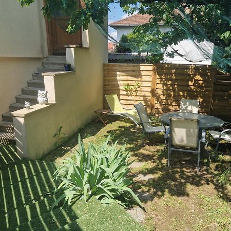 Appartement Independant Dans Maison Avec Jardinet, Au Calme Sérézin-du-Rhône Zewnętrze zdjęcie