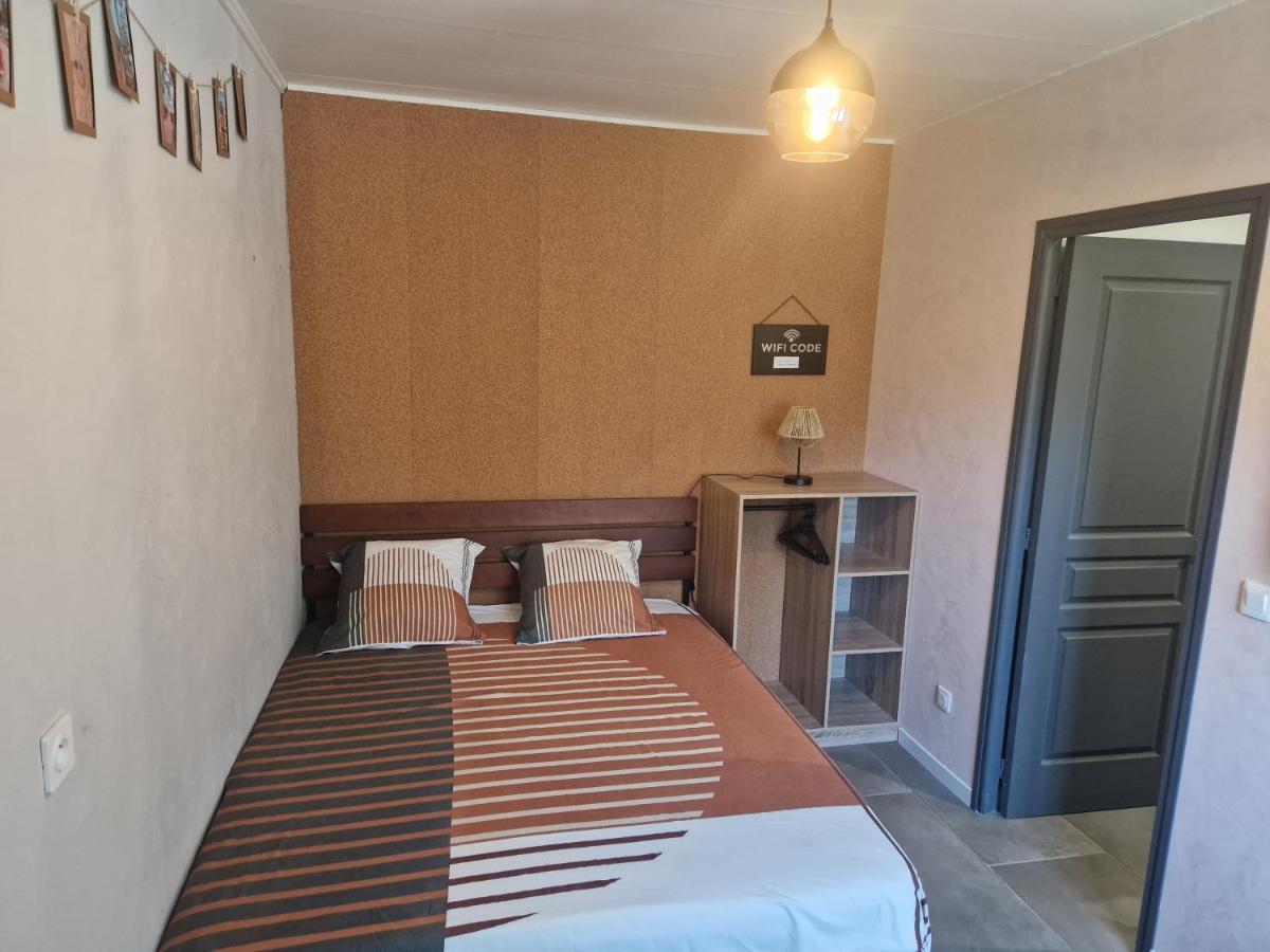 Appartement Independant Dans Maison Avec Jardinet, Au Calme Sérézin-du-Rhône Zewnętrze zdjęcie